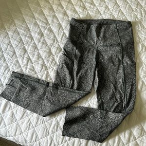 Lululemon leggings